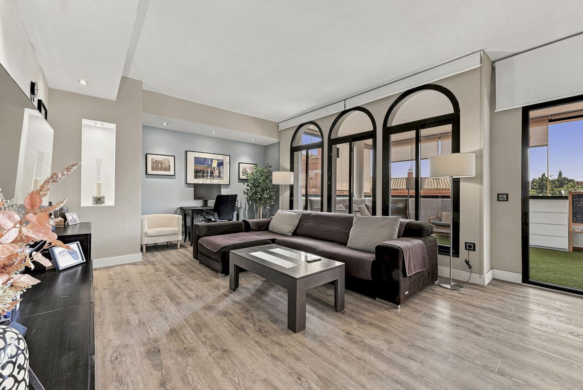 Exclusief gerenoveerd appartement met 3 slaapkamers in Elviria – Santa María in Elviria - foto 3