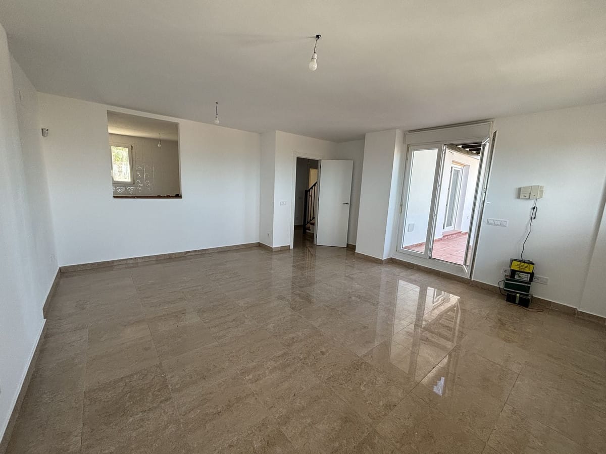 Penthouse met drie slaapkamers in La Duquesa in La Duquesa - foto 4