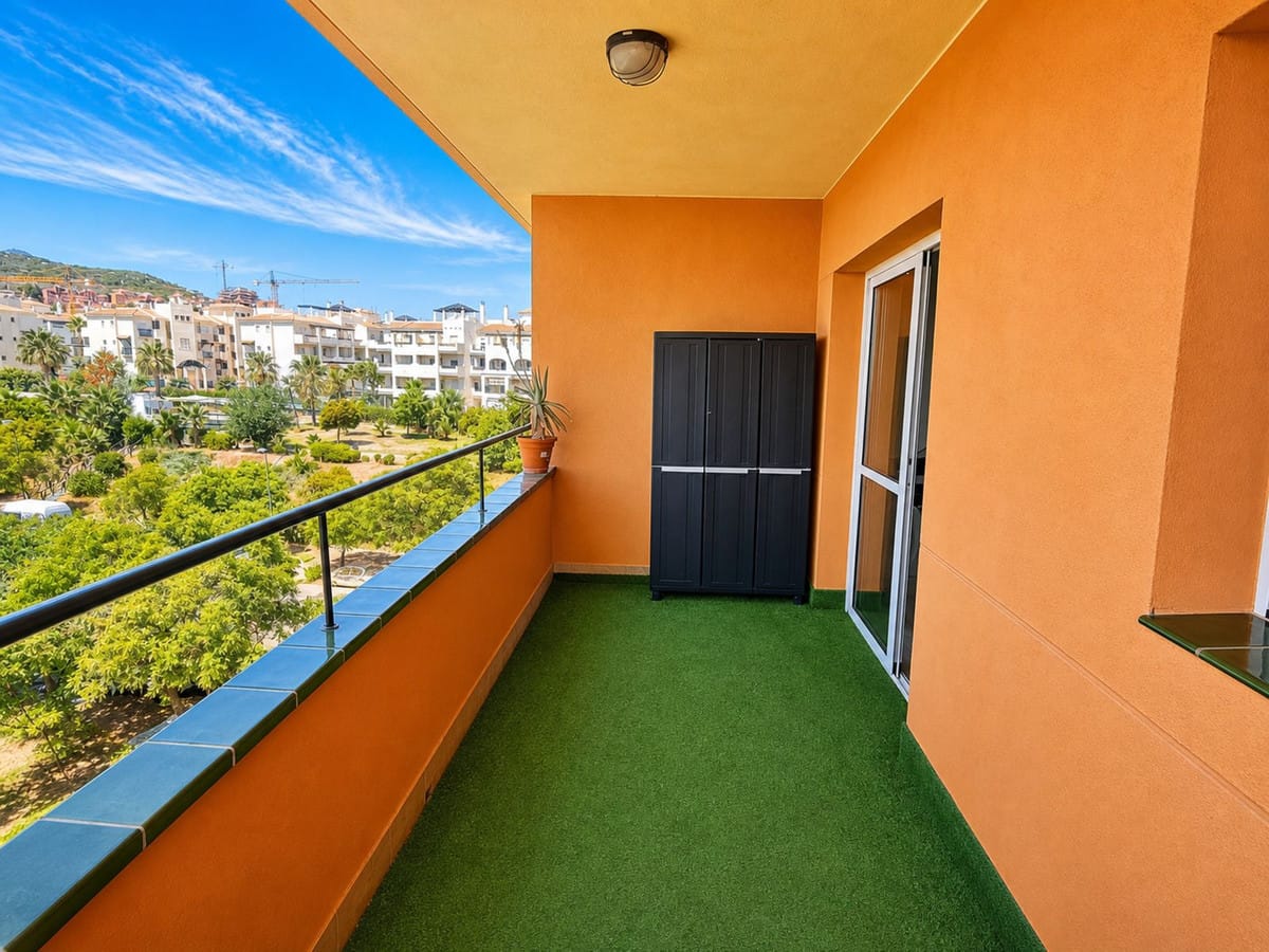 Appartement met 1 slaapkamer, zeezicht en garage in San Luis de Sabinillas in San Luis de Sabinillas - foto 3