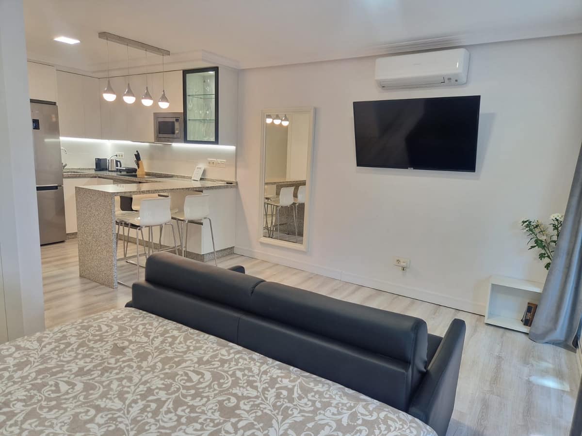 1-slaapkamer appartement in Elviria aan het strand met toeristische licentie in Elviria - foto 7