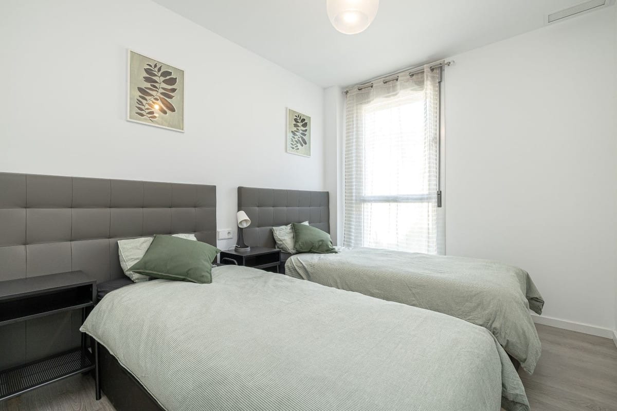 Prachtig 2-slaapkamer appartement op de begane grond aan de rand van Estepona in Estepona - foto 7