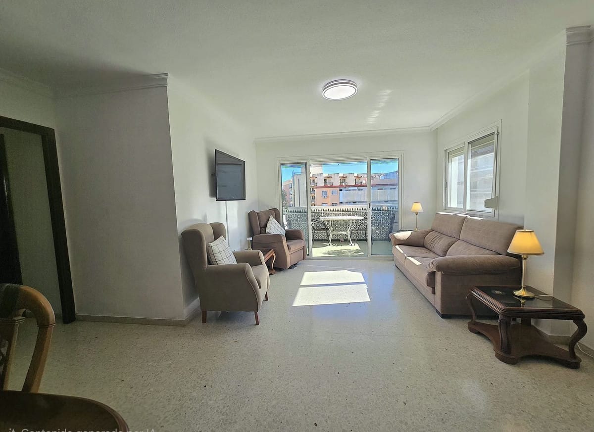 Drie-slaapkamerappartement in Torremolinos Centro in Torremolinos Centro - foto 2