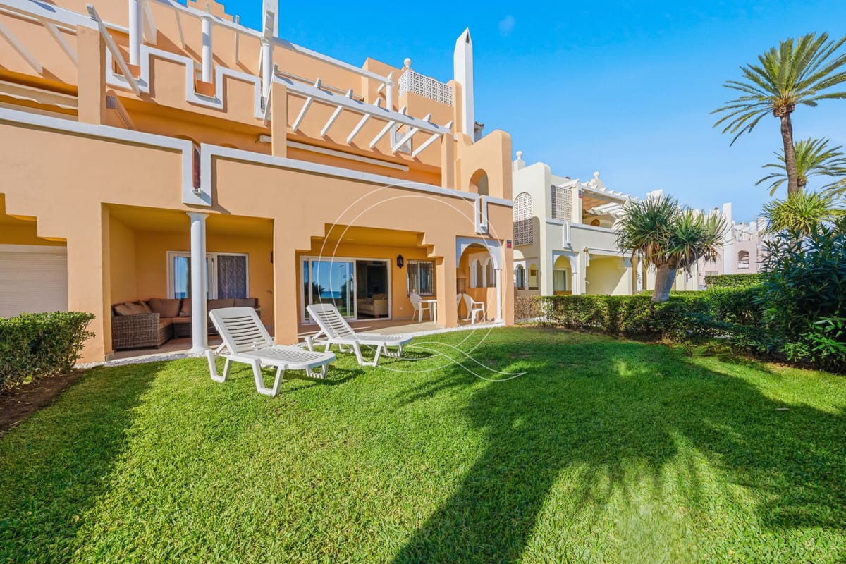 Drie-slaapkamer-appartement aan het strand in Estepona in Estepona - foto 2