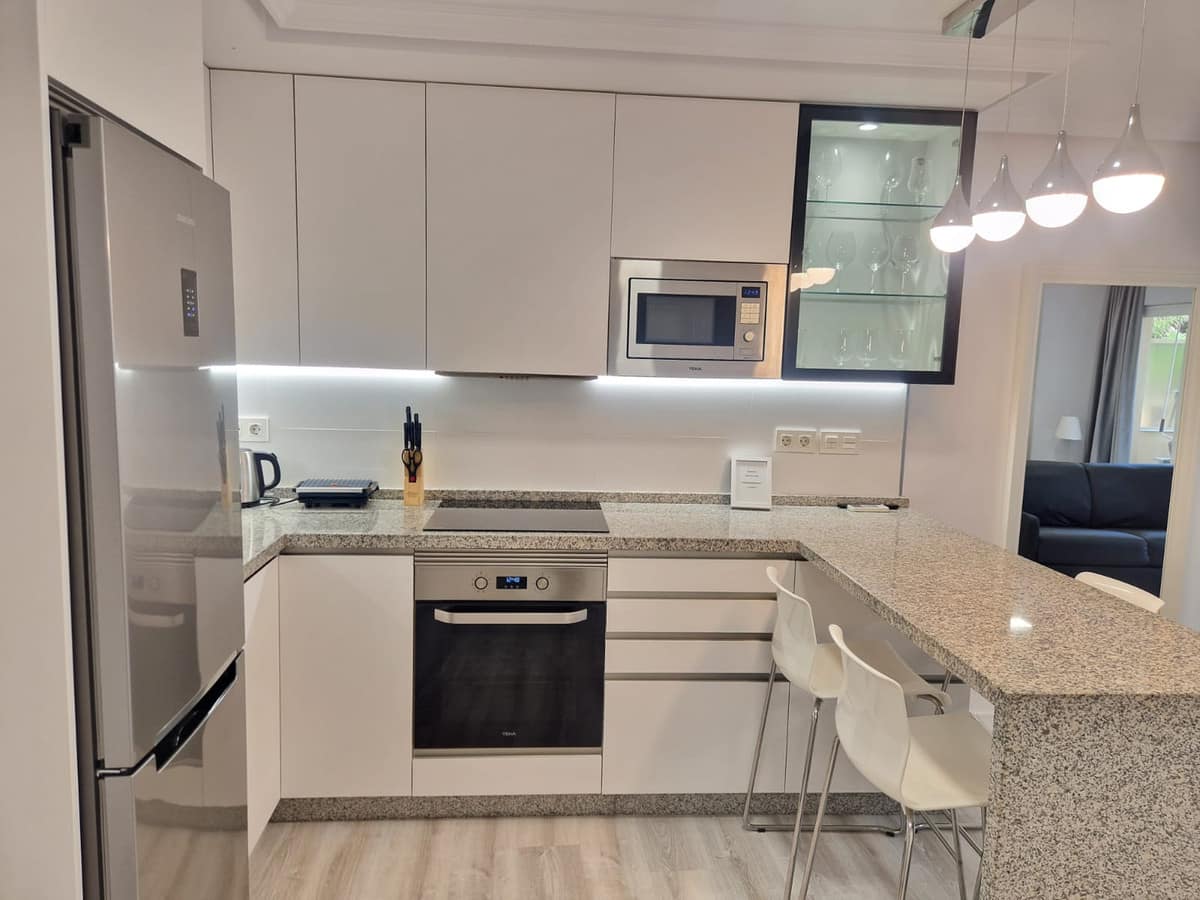 1-slaapkamer appartement in Elviria aan het strand met toeristische licentie in Elviria - foto 13