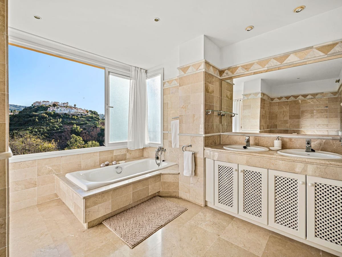 Drie-slaapkamer appartement in Elviria Hills in Elviria - foto 11