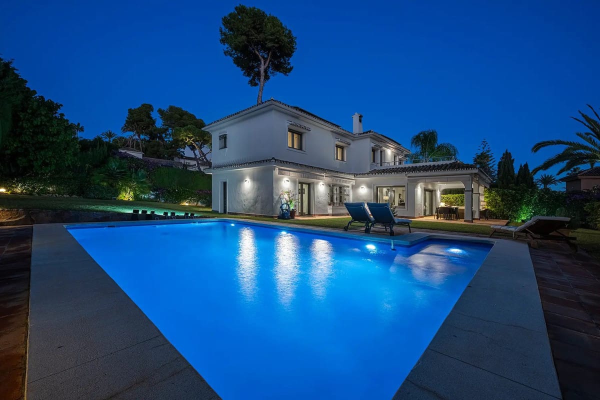 Villa met 5 slaapkamers in Los Monteros in Los Monteros - foto 6