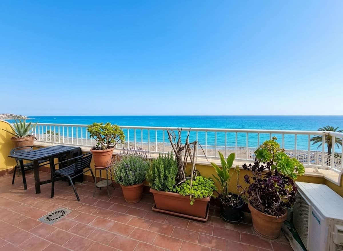 2 bedroom Apartment in Estepona in Estepona - foto 2
