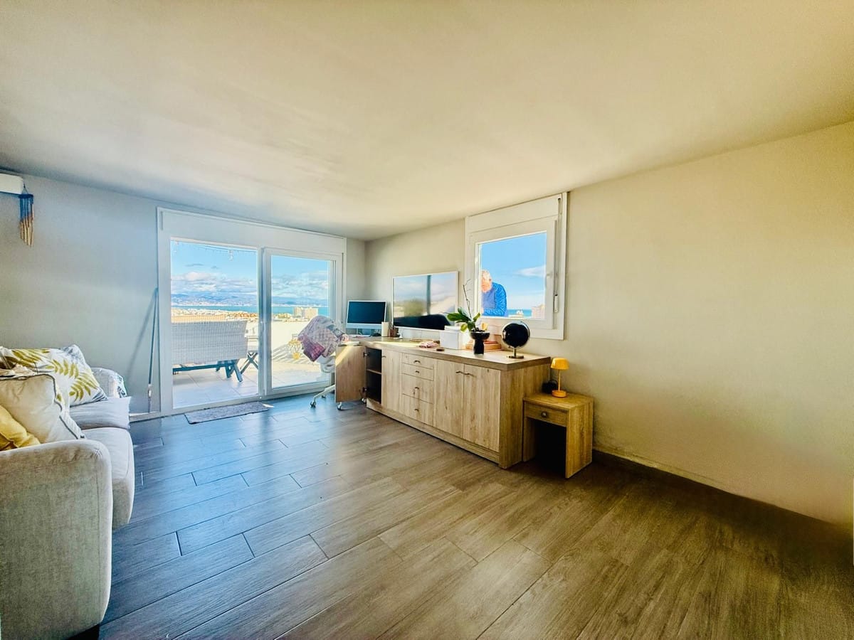 Exclusieve designer duplex penthouse met drie terrassen en zeezicht in Torremolinos in Torremolinos - foto 9
