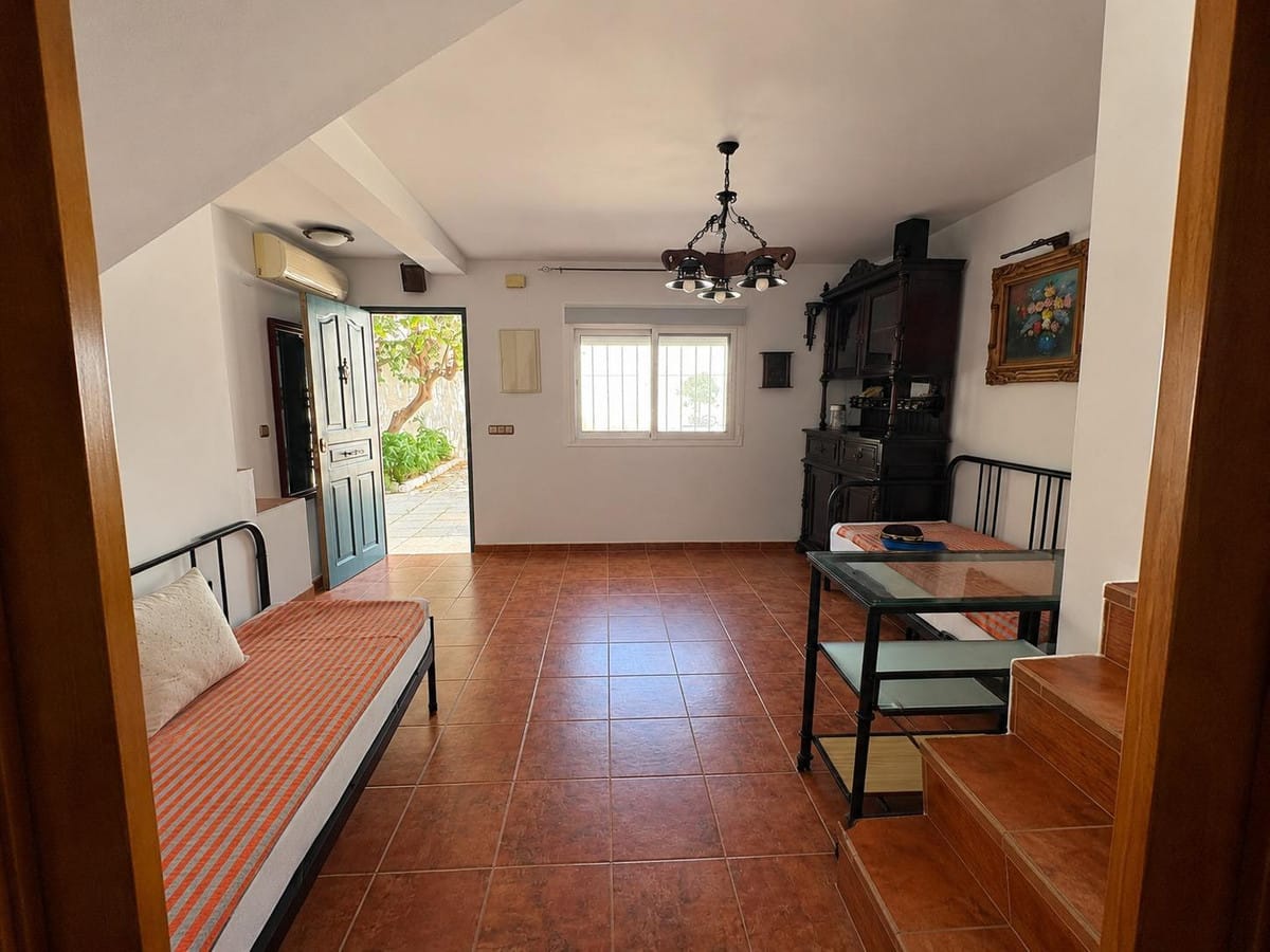 3-slaapkamerwoning in Málaga in Málaga - foto 4