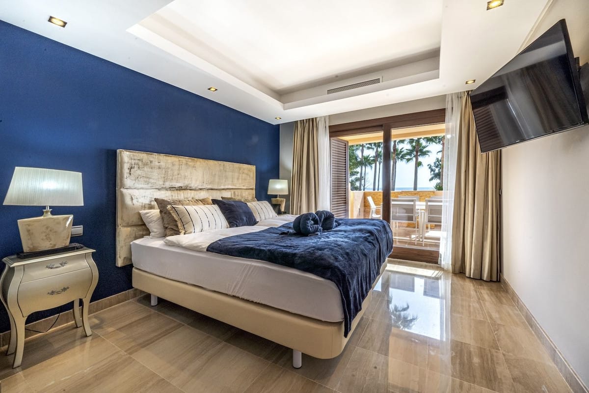 2-slaapkamer appartement aan het strand in Estepona in Estepona - foto 11