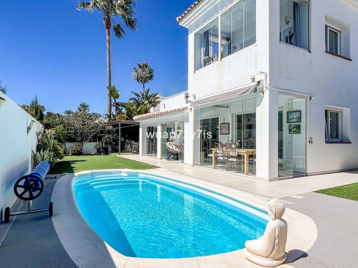 3-slaapkamer villa met zeezicht in Costalita, Estepona in Costalita - foto 4