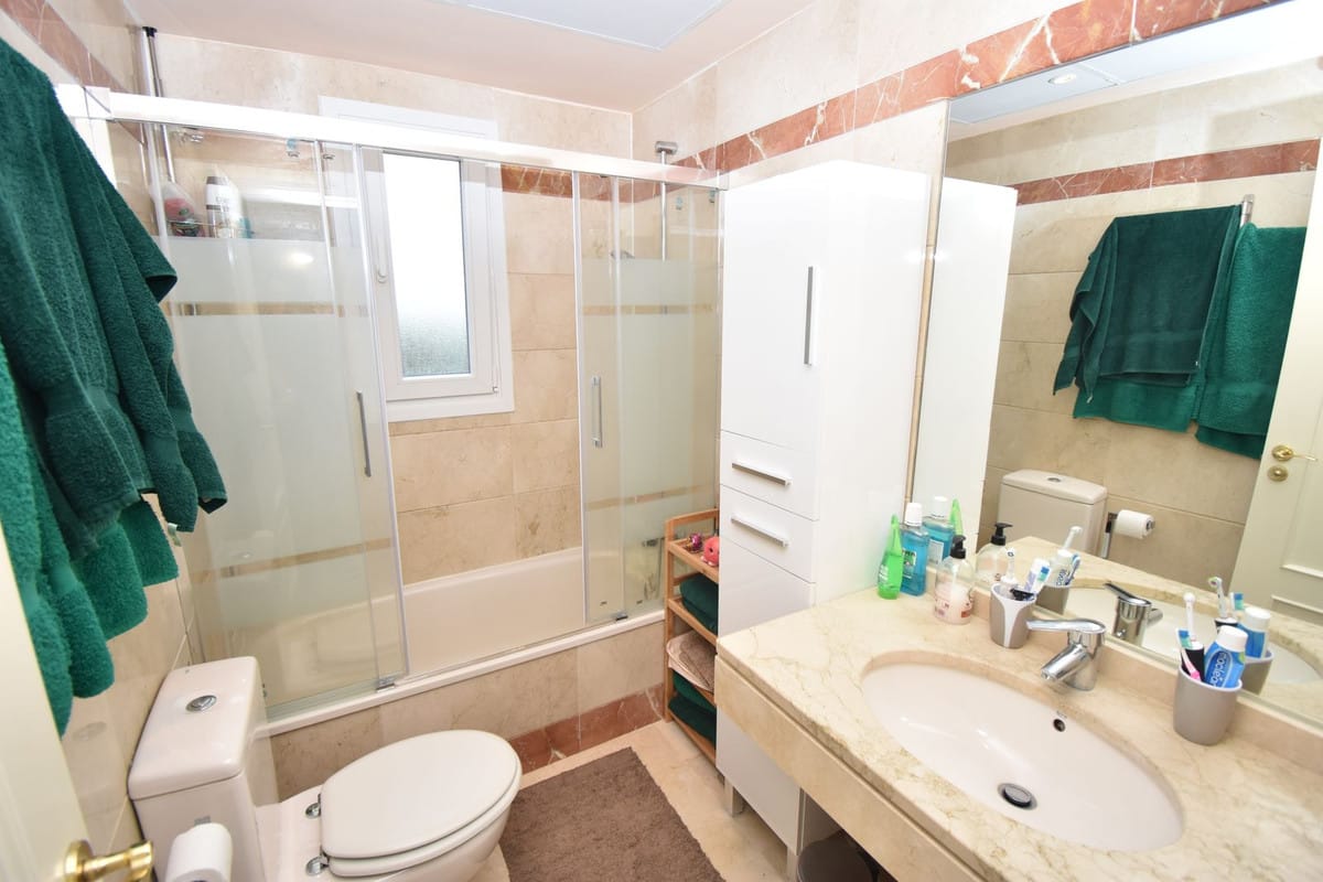 Penthouse met 2 slaapkamers in Calanova Golf, Costa del Sol in Calanova Golf - foto 14