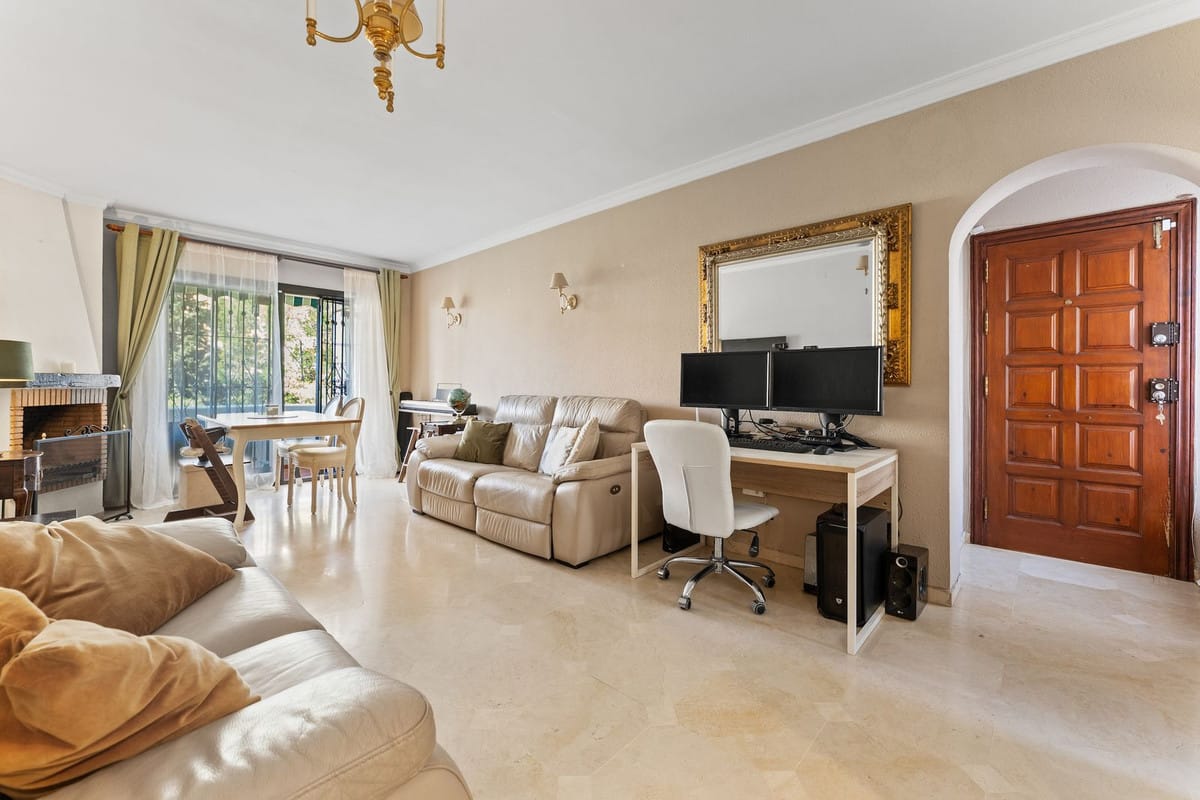 2 bedroom Apartment in Riviera Del Sol in Riviera del Sol - foto 6