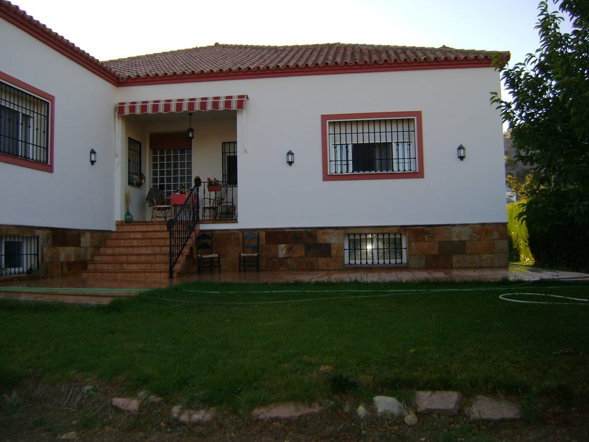 Drie-slaapkamerwoning in Cuevas del Becerro in Cuevas del Becerro - foto 12