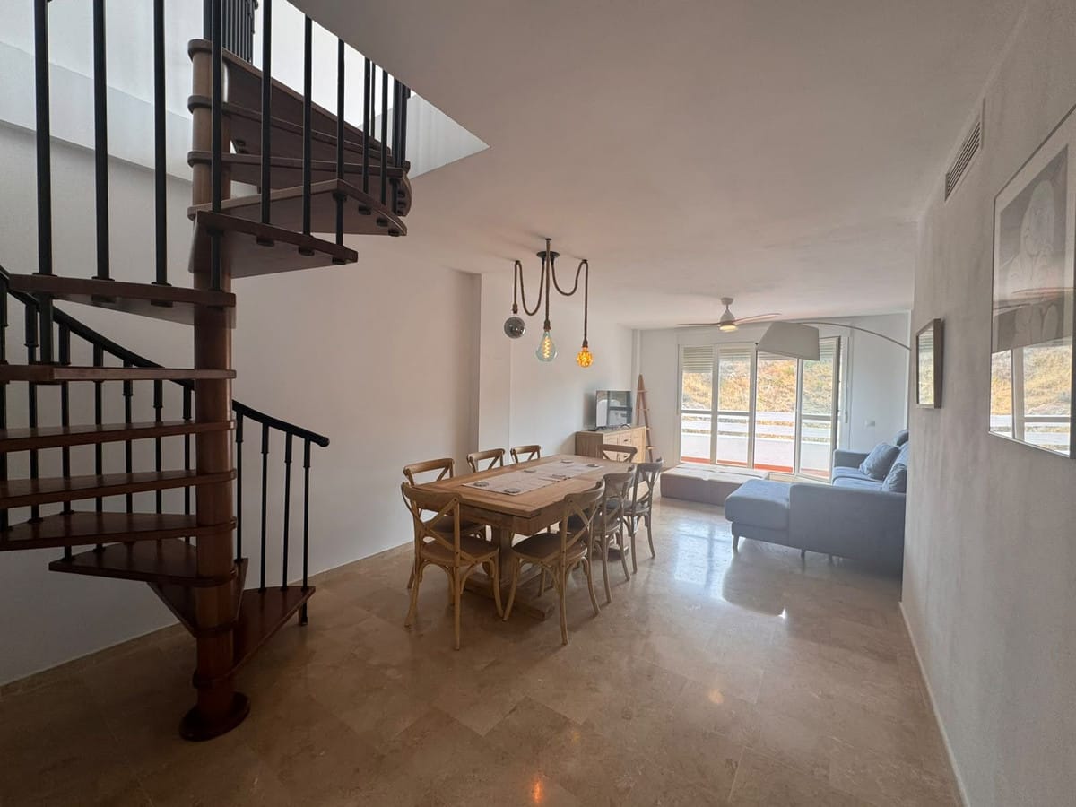 Drie-slaapkamer duplex penthouse in Manilva in Manilva - foto 2