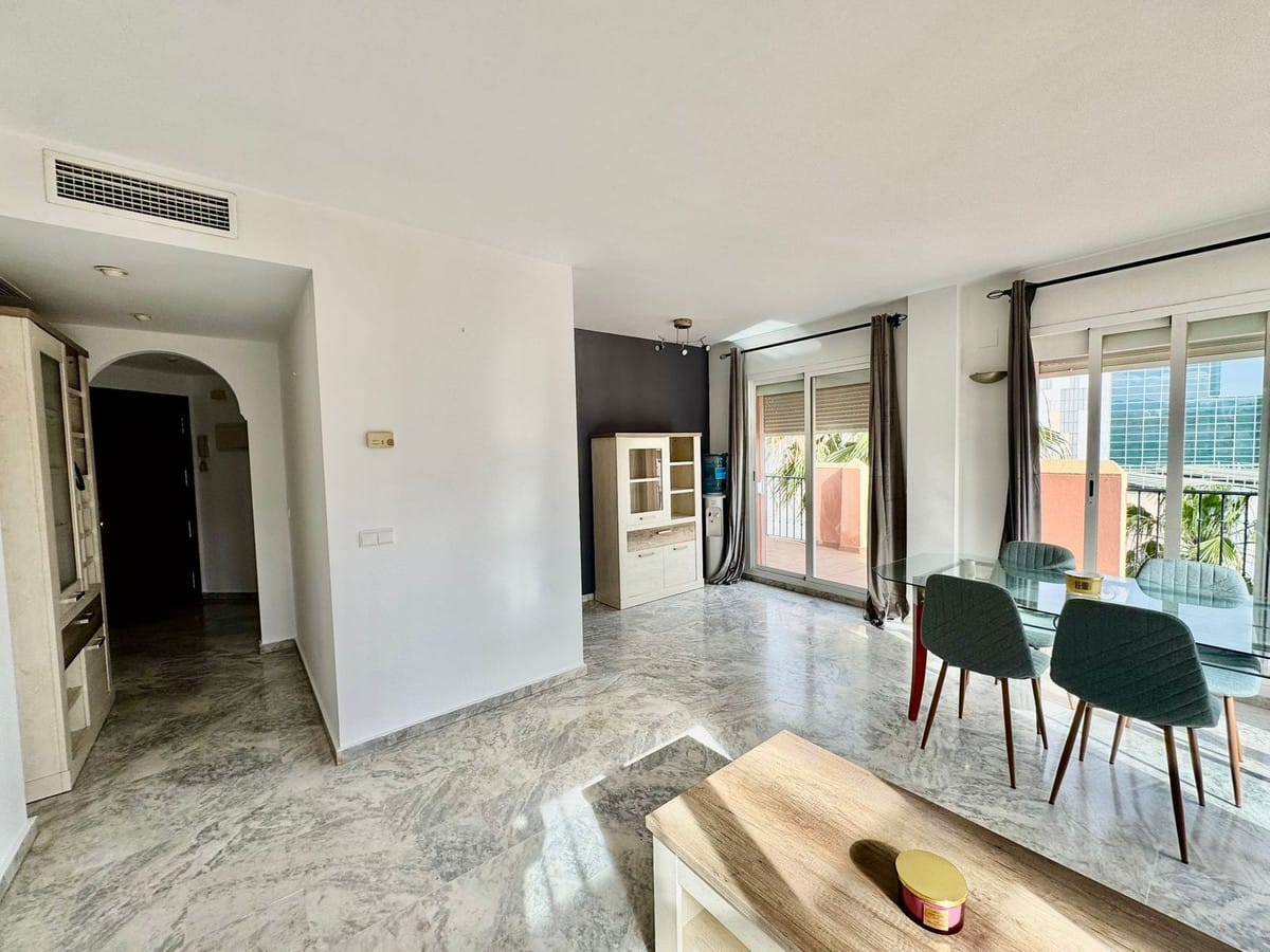 Penthouse met groot terras en open uitzicht in Las Lagunas — 1 slaapkamer in Las Lagunas - foto 6