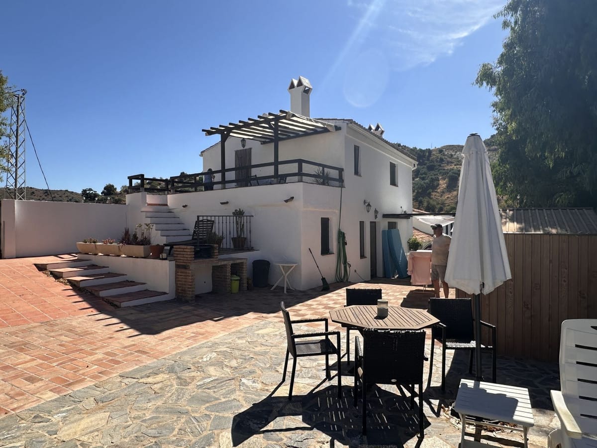 6 bedroom House in Comares in Comares - foto 2