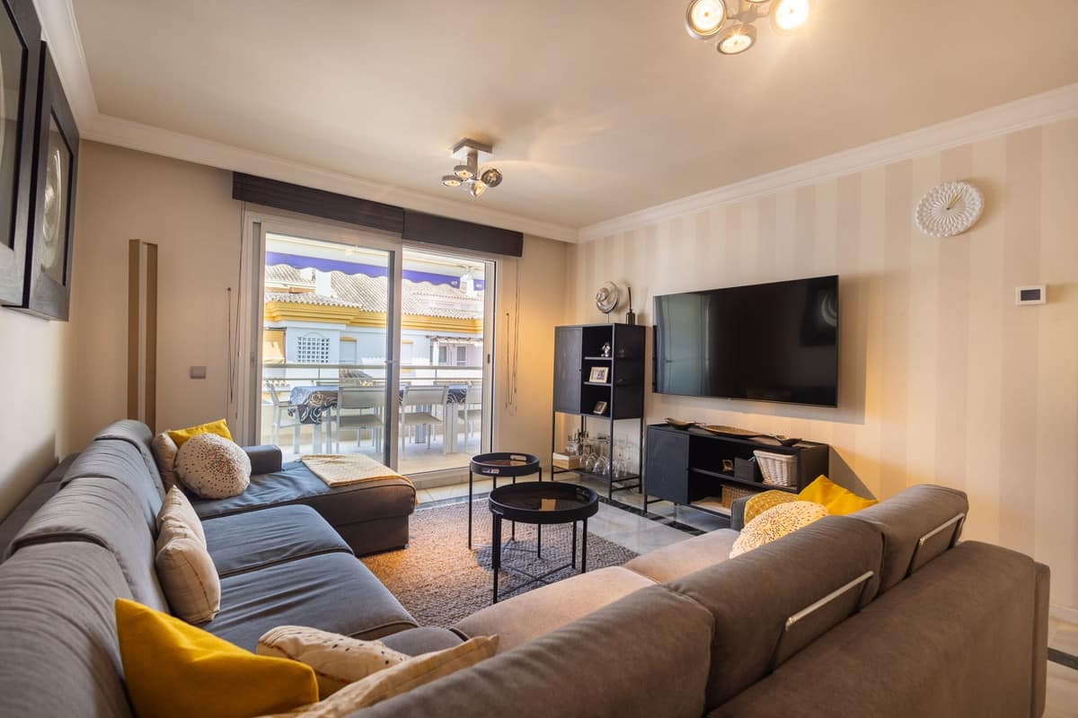 4-slaapkamer penthouse met zeezicht in Marbella in Marbella - foto 4