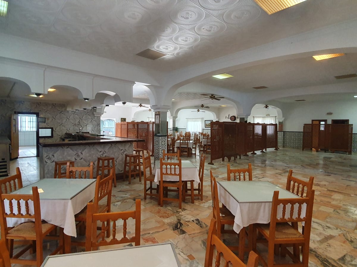 Villa met 5 slaapkamers in Guaro in Guaro - foto 3