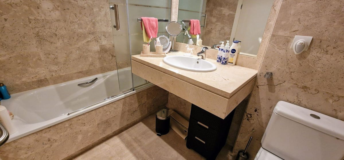 3-slaapkamers stadswoning in Artola in Artola - foto 20