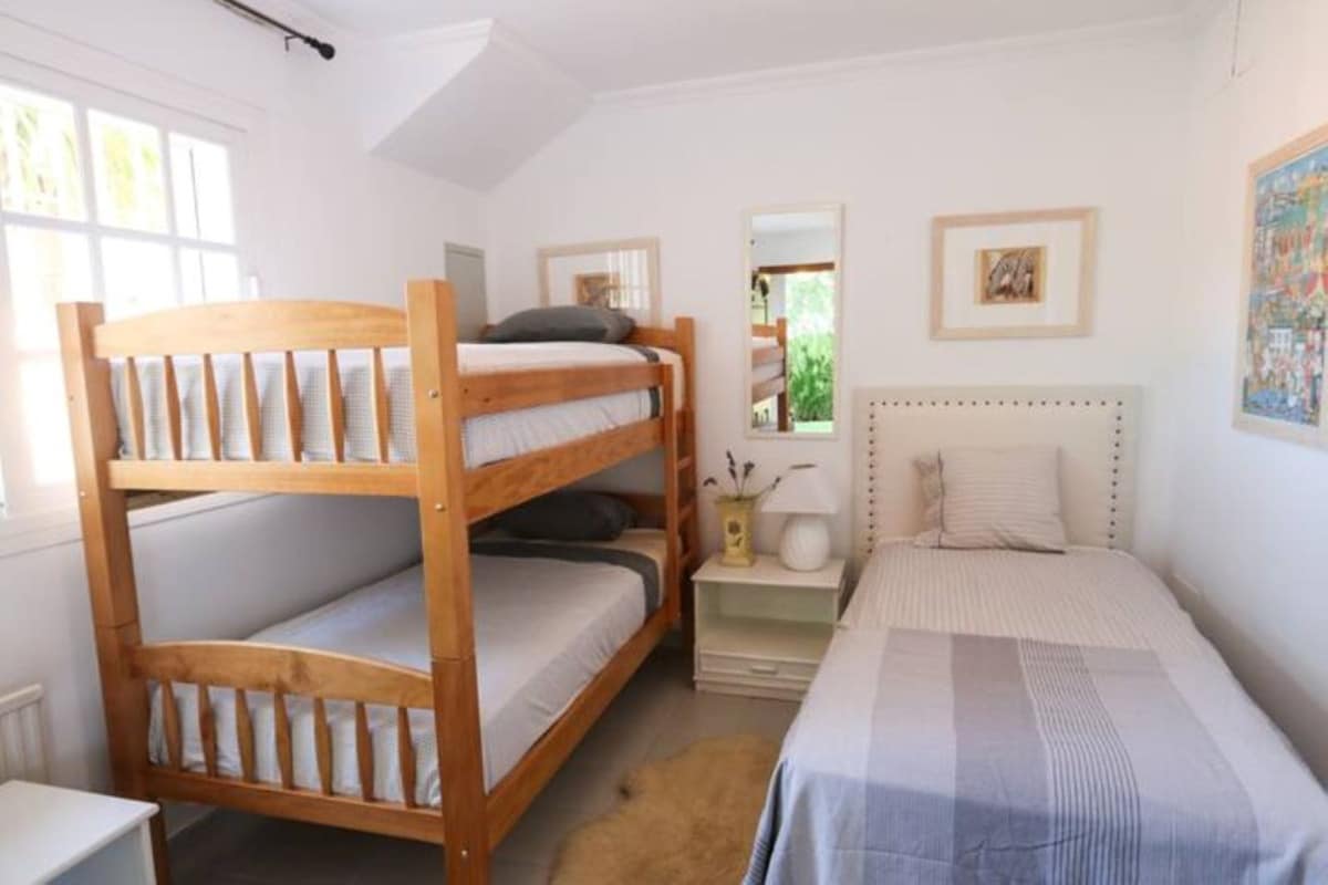 Vrijstaande villa met 5 slaapkamers in Nueva Andalucía in Nueva Andalucía - foto 18