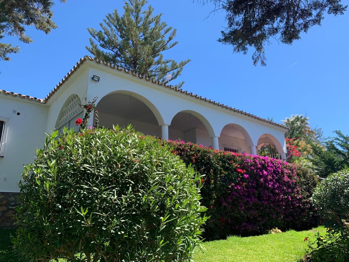 3-slaapkamer villa in Marbesa in Marbesa - foto 12