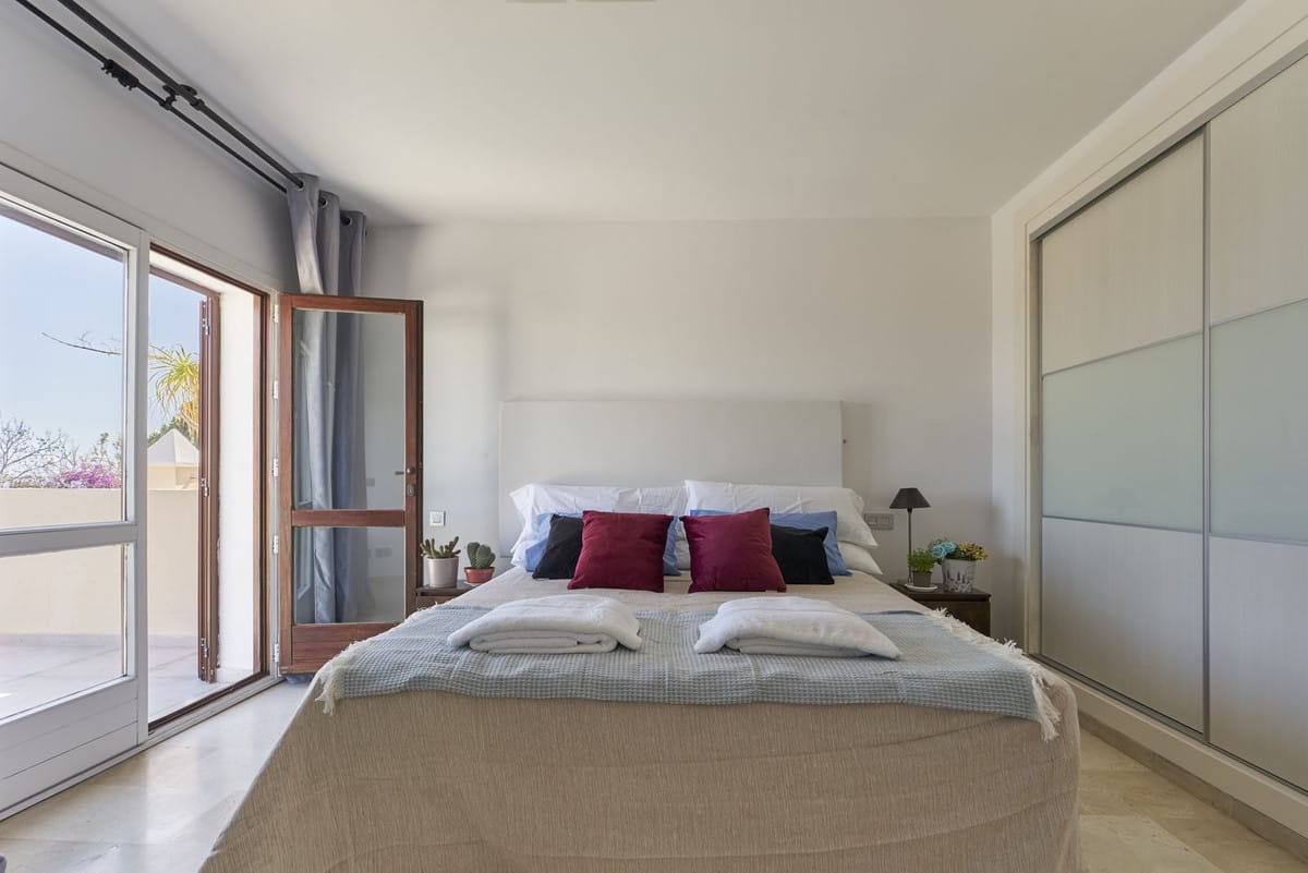 6 bedroom House in The Golden Mile in The Golden Mile - foto 14