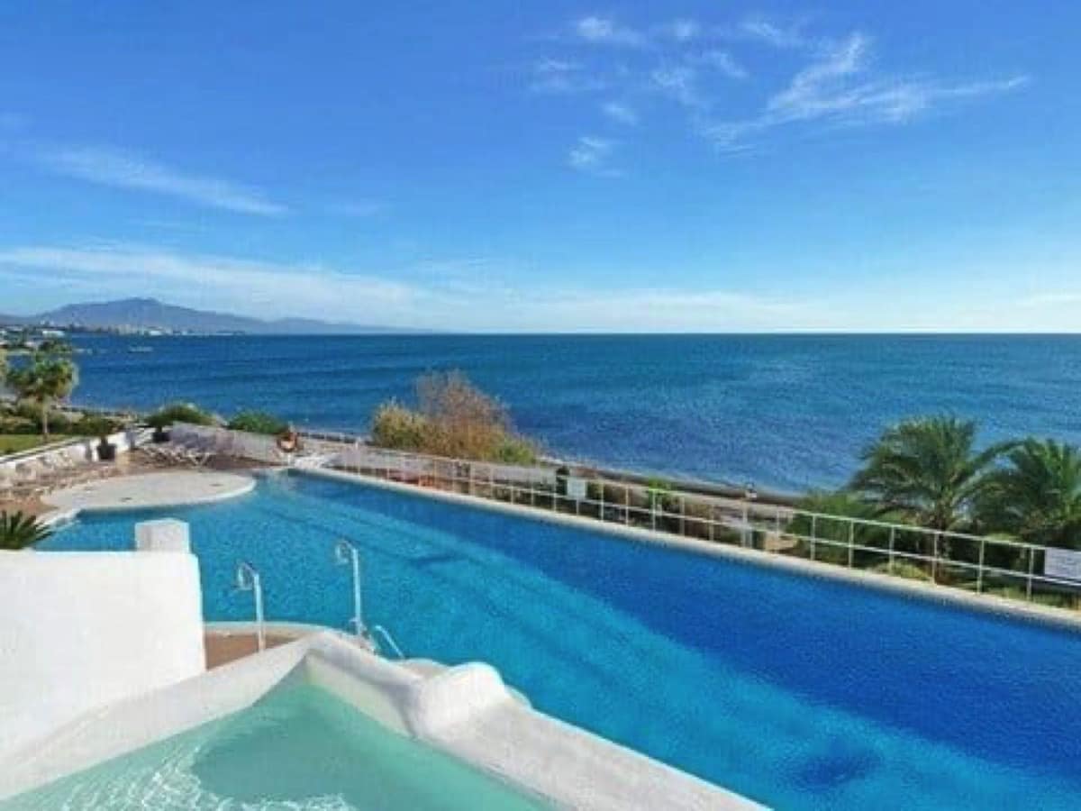 2-slaapkamer appartement aan het strand in Estepona in Estepona - foto 11