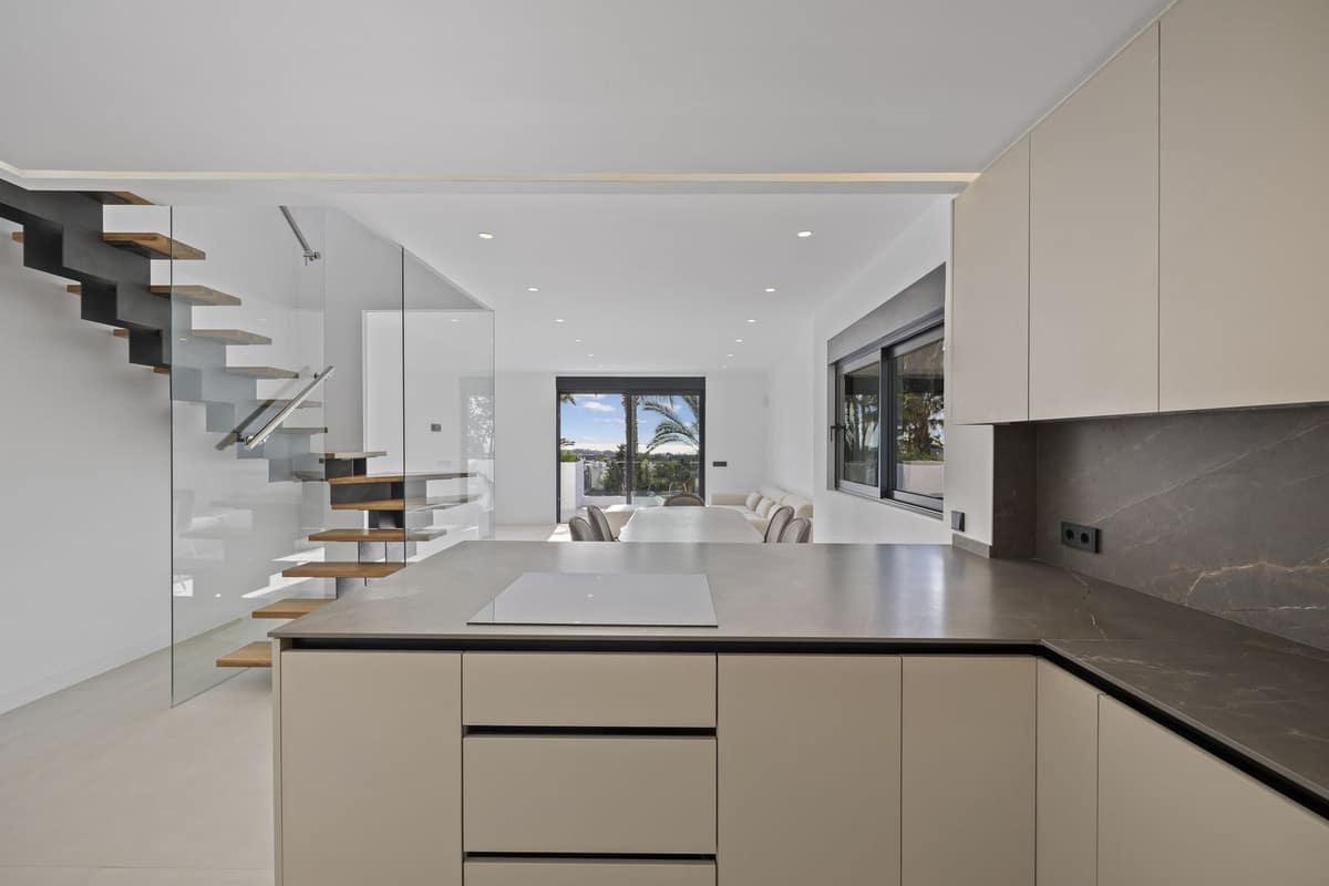 Penthouse Duplex met 3 slaapkamers in El Paraiso, Costa del Sol in El Paraiso - foto 4