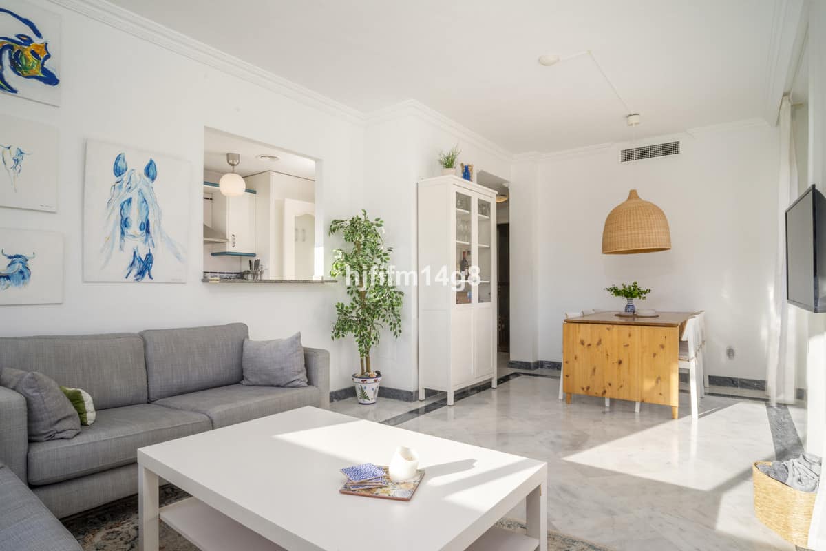 Twee-slaapkamer hoekappartement in Nueva Andalucía in Nueva Andalucía - foto 5