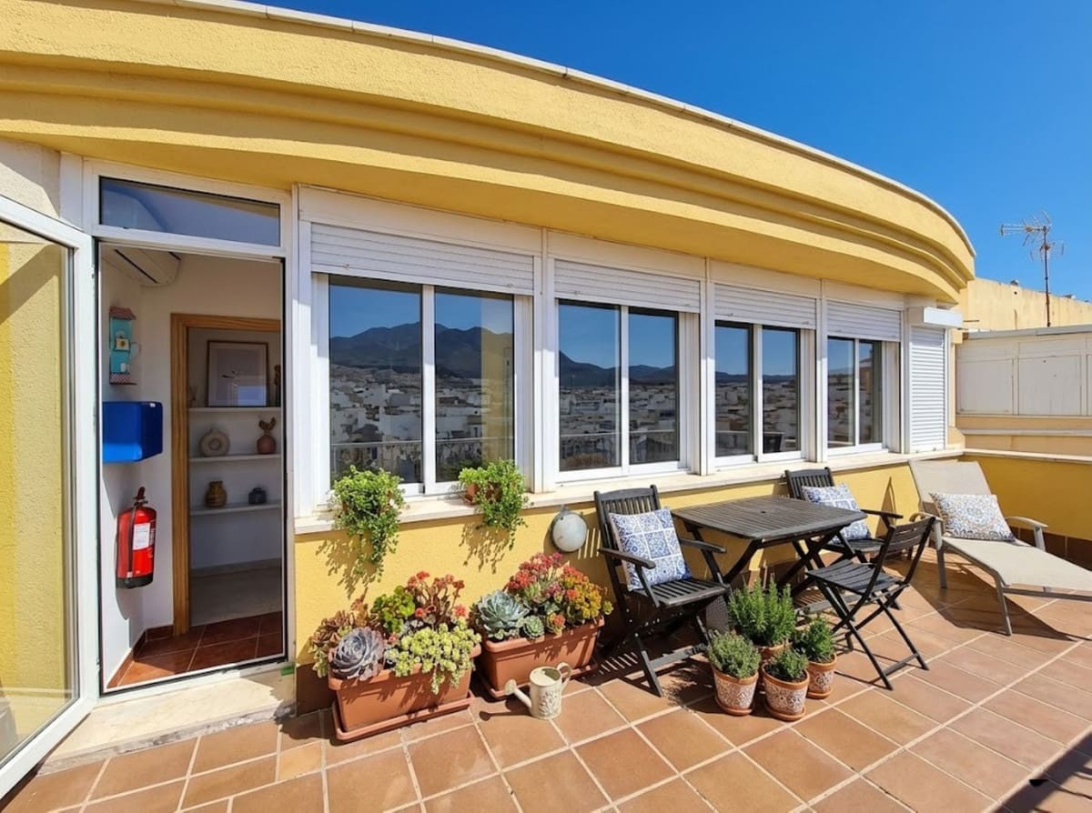 2 bedroom Apartment in Estepona in Estepona - foto 6