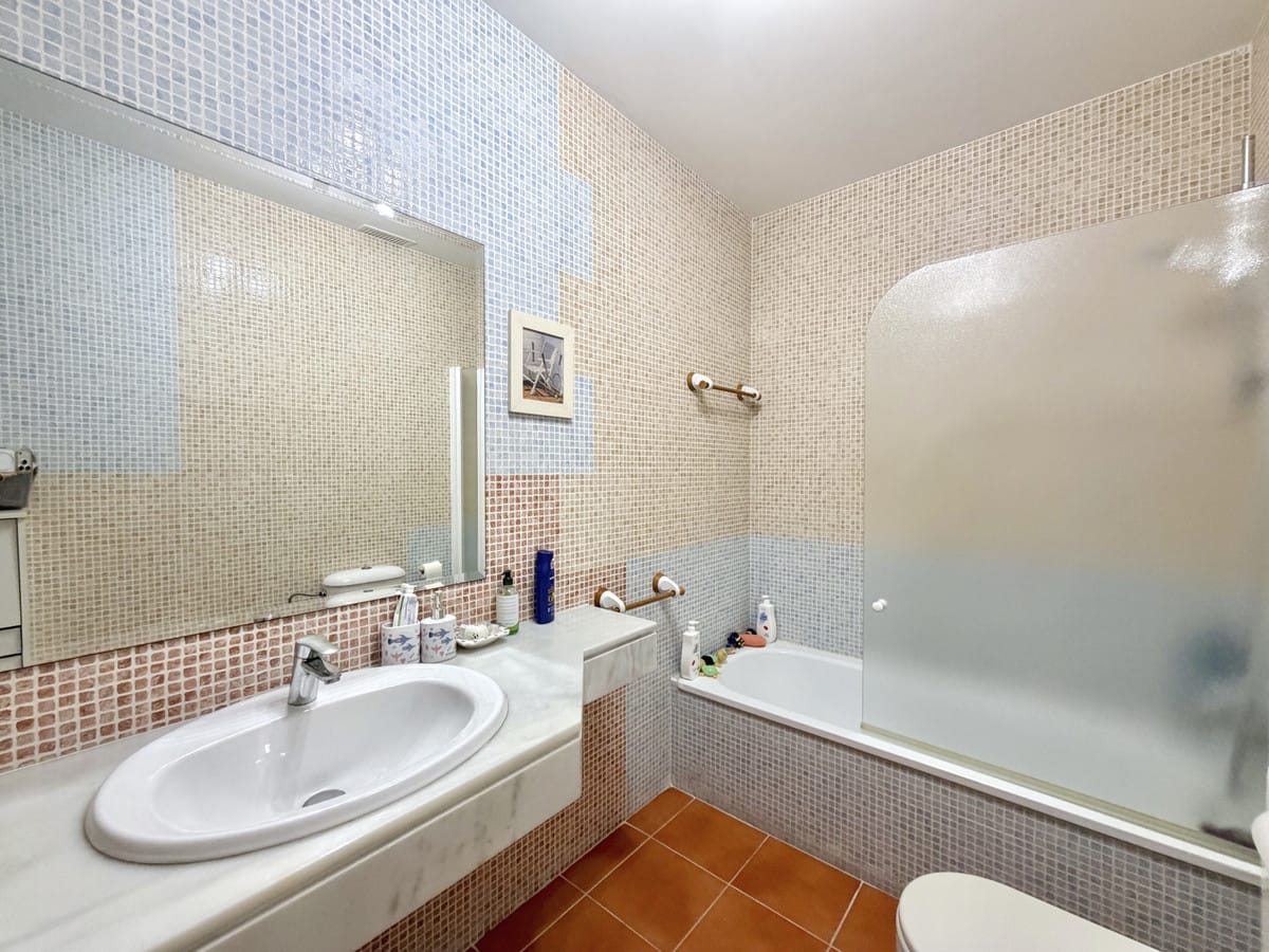 4 bedroom House in Cancelada in Cancelada - foto 15