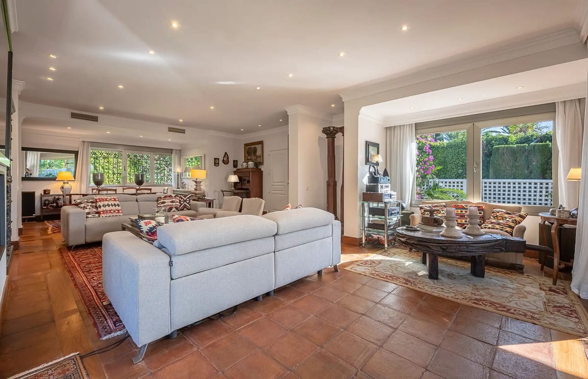 Villa met 5 slaapkamers in Los Monteros in Los Monteros - foto 16