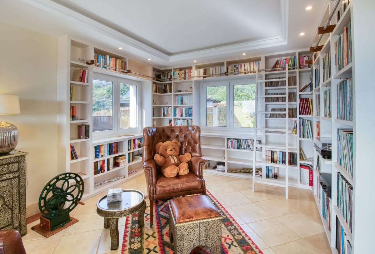 4-slaapkamer finca in Estepona met panoramisch zeezicht in Estepona - foto 8