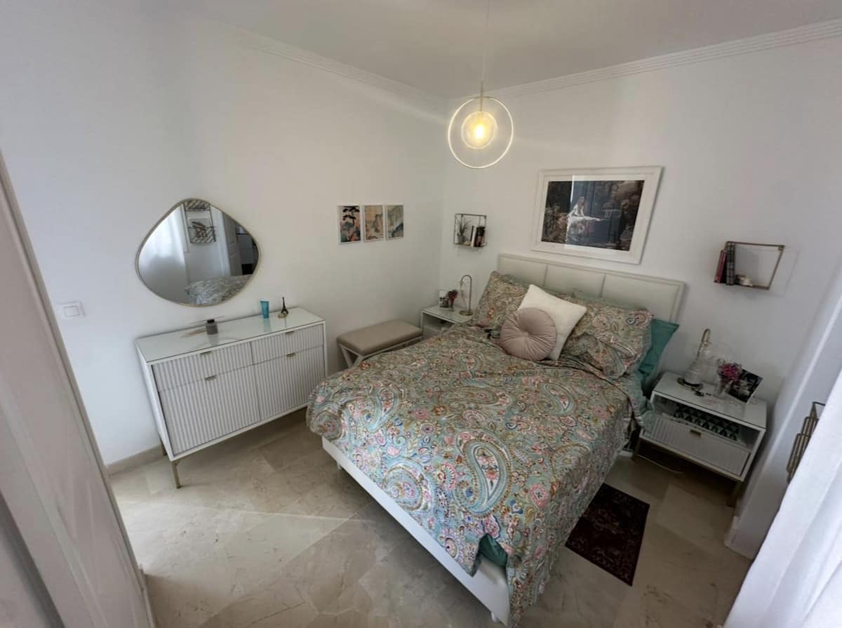 Penthouse met twee slaapkamers in Las Lagunas, Málaga in Las Lagunas - foto 7