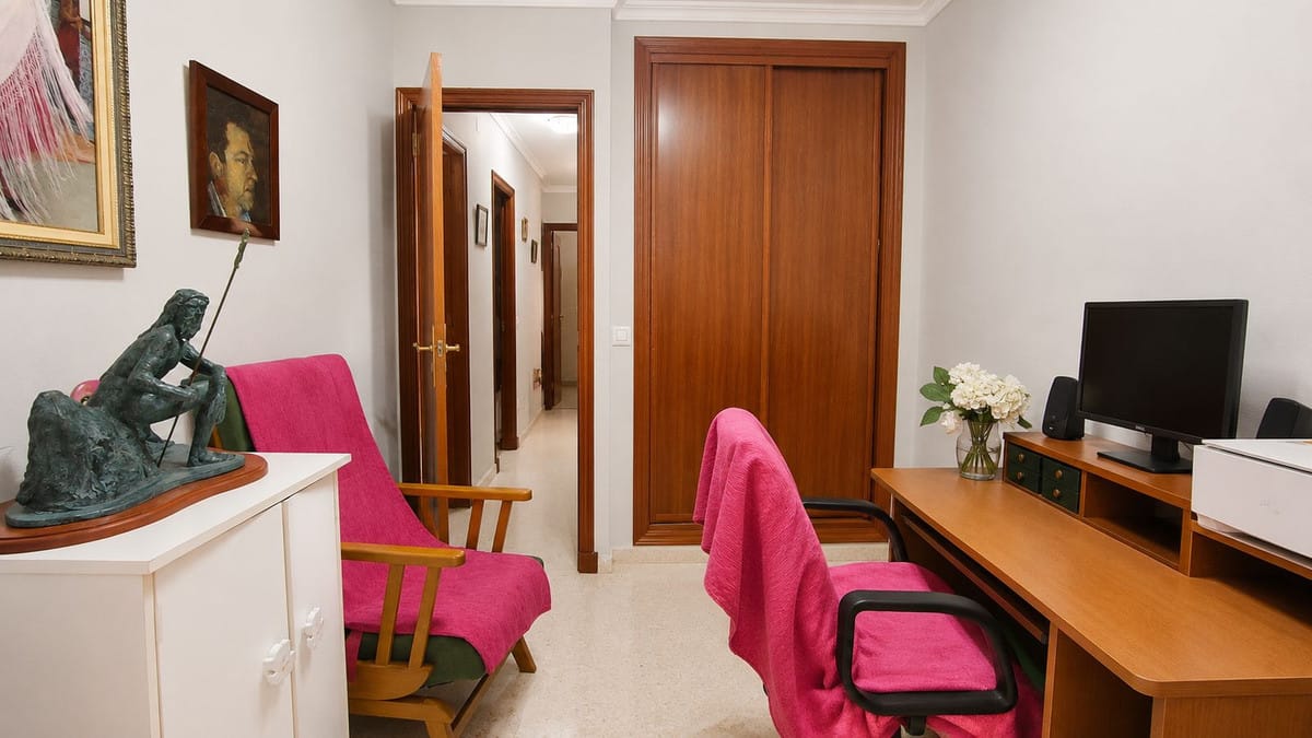 4-slaapkamer stadswoning in La Línea in La Línea - foto 12