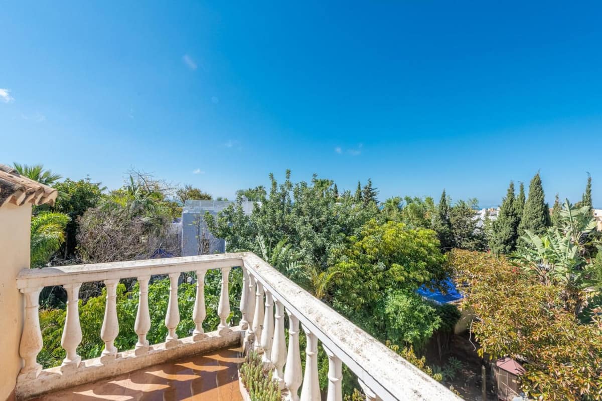 Villa met 8 slaapkamers in Marbella in Marbella - foto 2