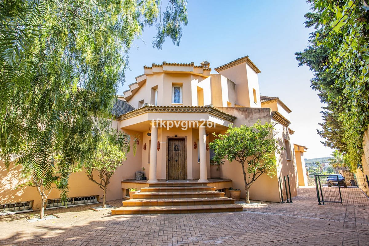 Villa met 6 slaapkamers in La Alcaidesa in La Alcaidesa - foto 3
