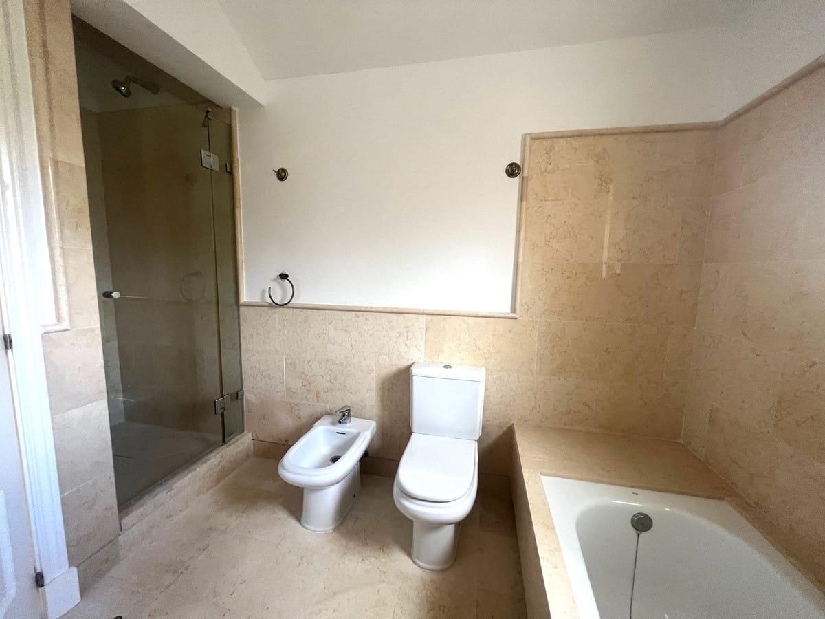 Spectaculair duplex-penthouse in Capanes del Golf, Benahavís in Benahavís - foto 20