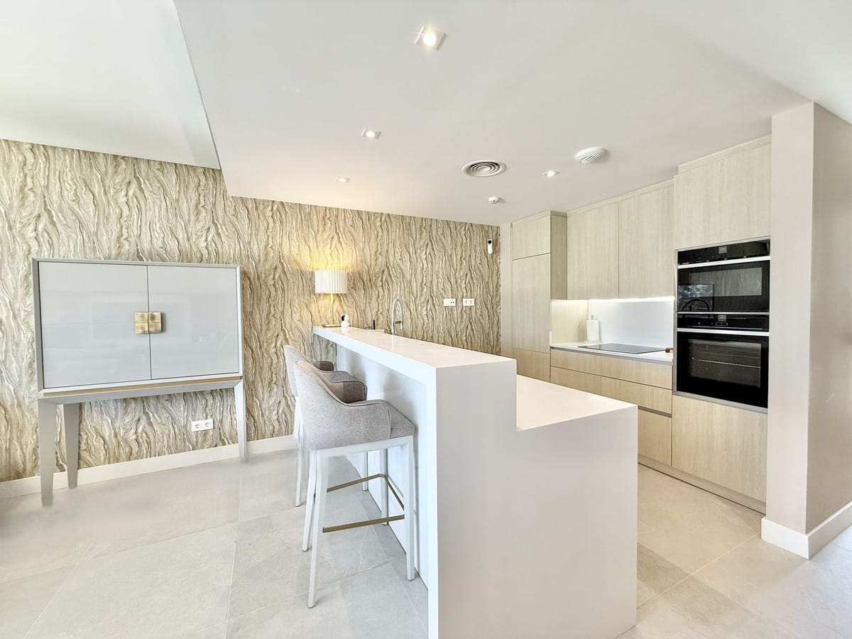 Drie slaapkamers duplex penthouse in Artola Homes, Cabopino, Marbella in Cabopino - foto 13