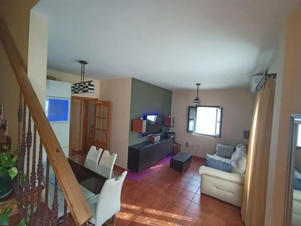 Drie-slaapkamerwoning in San Roque in San Roque - foto 8