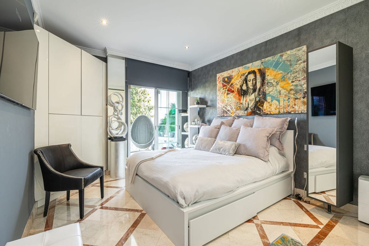 Elegant 2-slaapkamerappartement op loopafstand van het iconische Puerto Banús – Marbella in Nueva Andalucía - foto 3