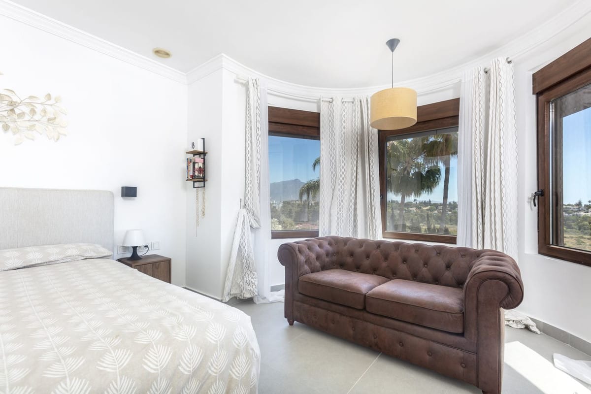 6 bedroom House in Estepona in Estepona - foto 18