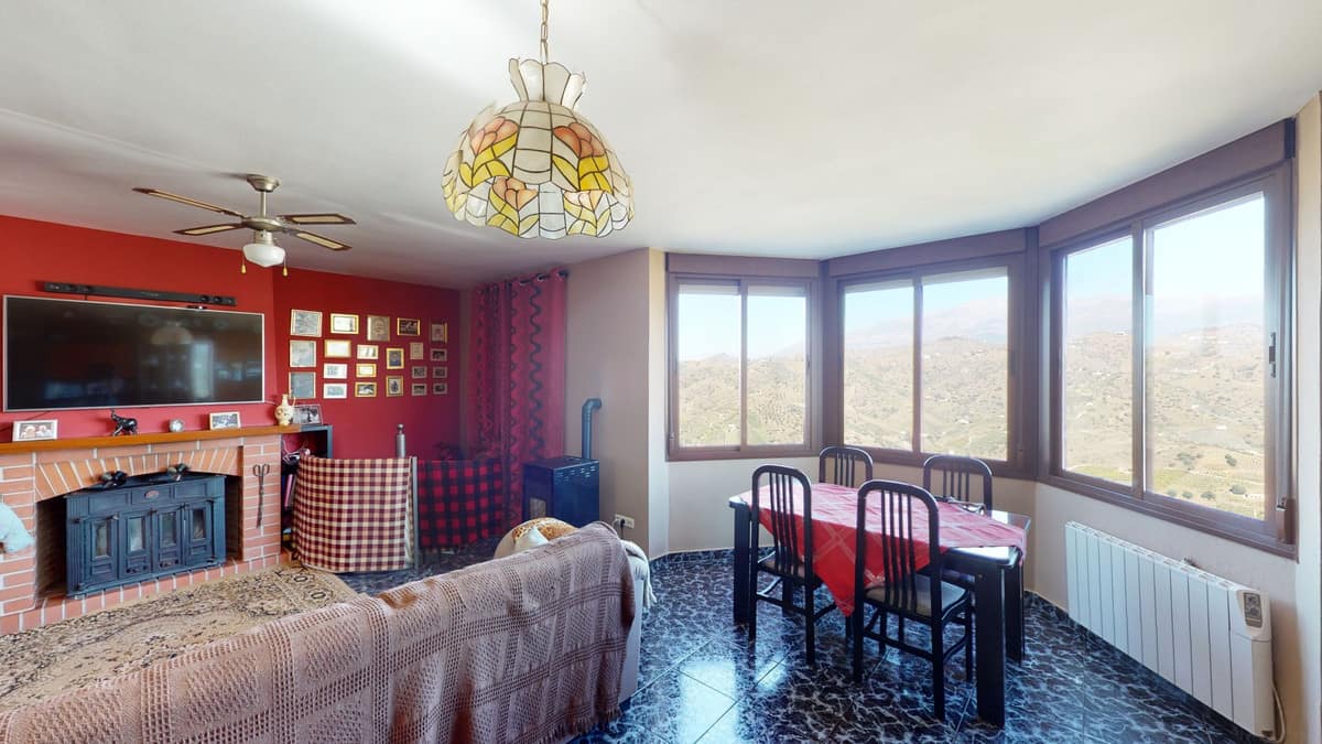 Villa met 2 slaapkamers in Sayalonga in Sayalonga - foto 9