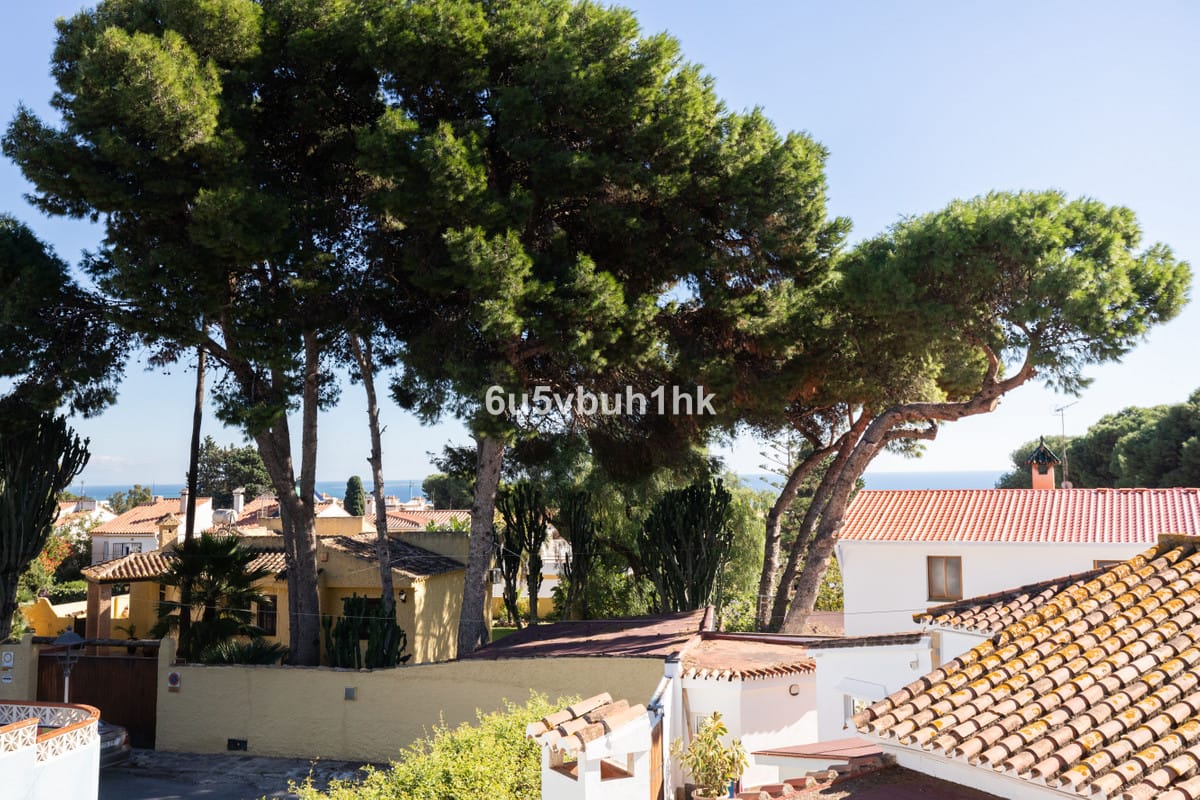 Vrijstaande villa met 5 slaapkamers in Torremolinos (El Pinillo) in Torremolinos - foto 3