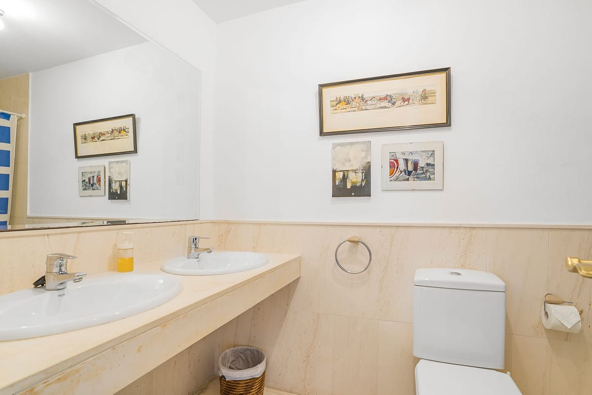 Appartement met 2 slaapkamers aan het strand in Calahonda in Calahonda - foto 17