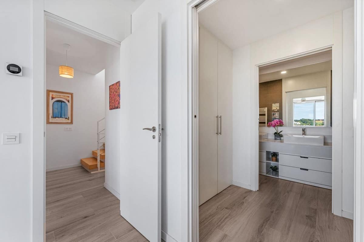 3-slaapkamer townhouse met privé solarium en zeezicht in Cancelada, Estepona in Cancelada - foto 10