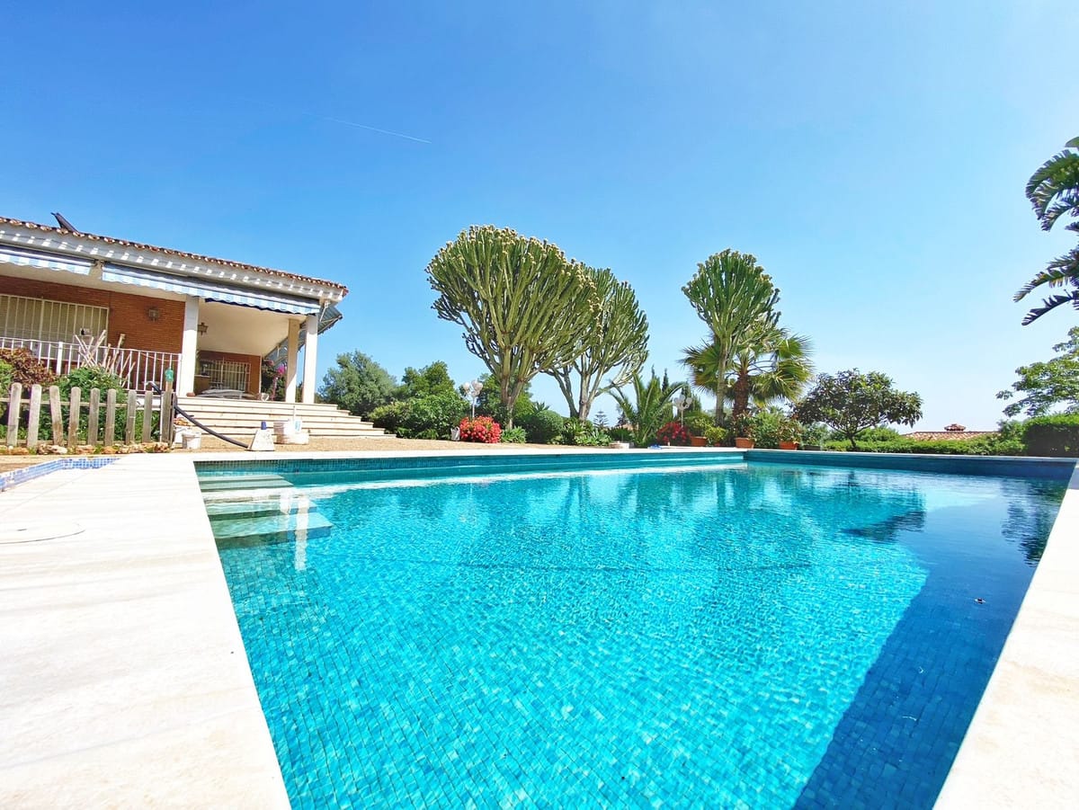 Villa met 4 slaapkamers in Marbella in Marbella - foto 3