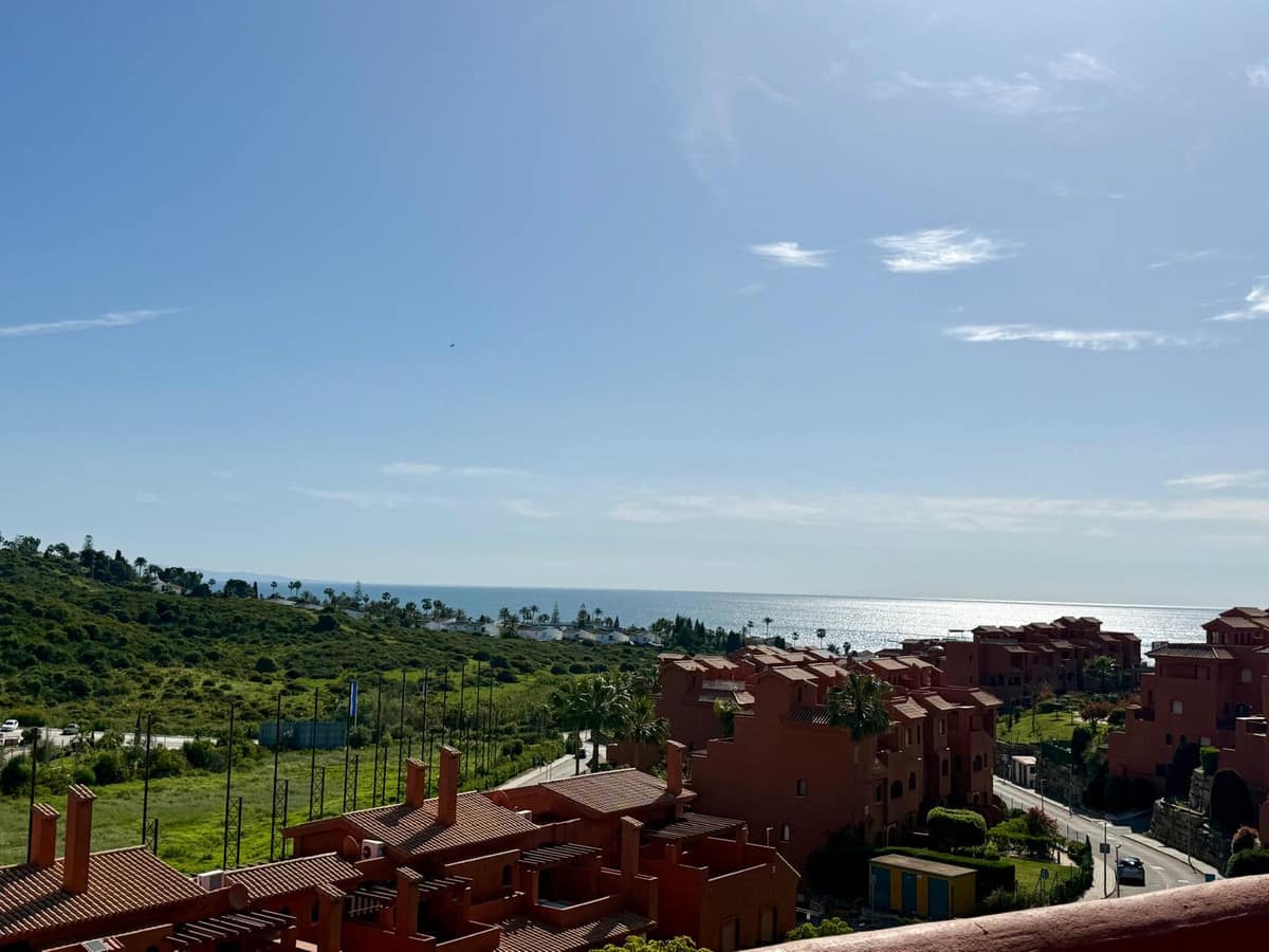 Drie-slaapkamer duplex-penthouse in Estepona in Estepona - foto 6