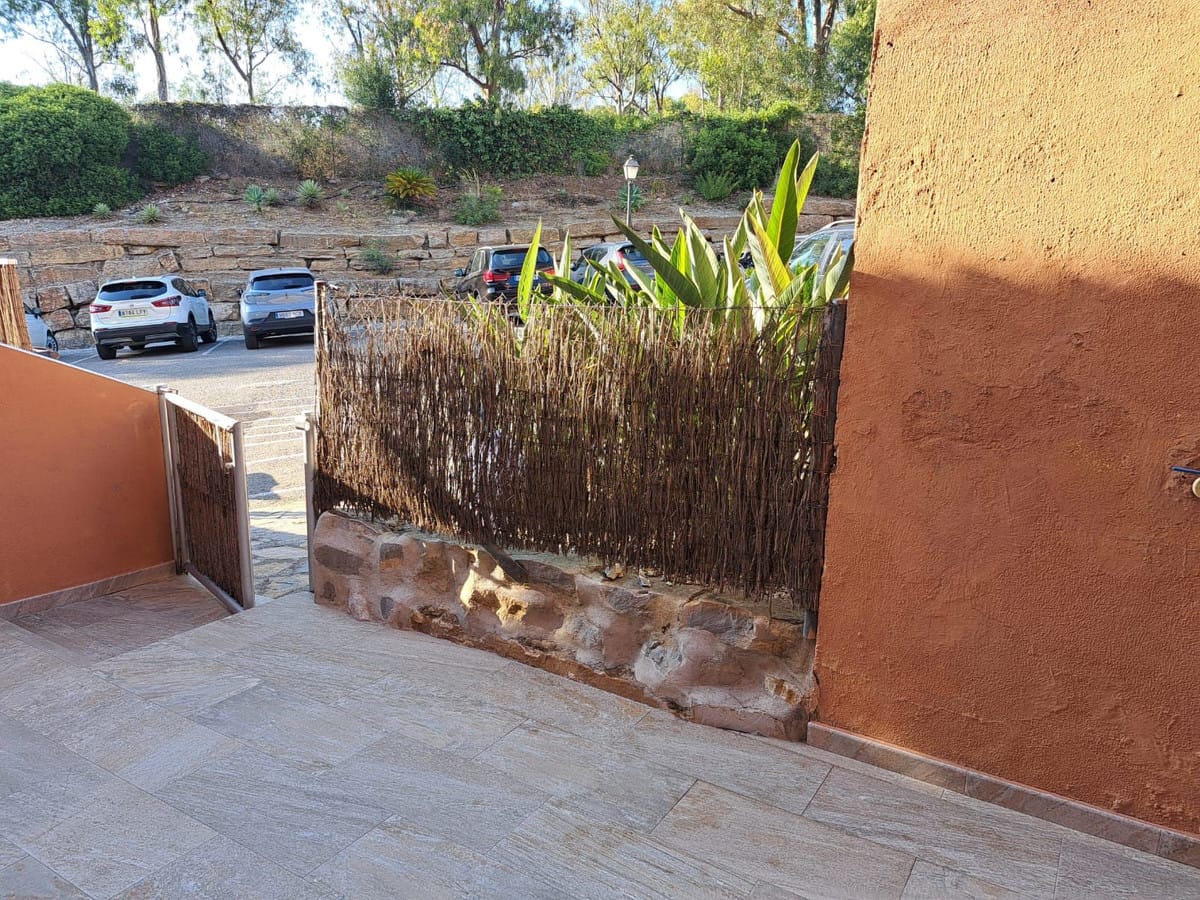 Ruim en licht 2-slaapkamer appartement op de begane grond – 5 minuten lopen naar het strand, Bahía de Casares in Casares Playa - foto 18